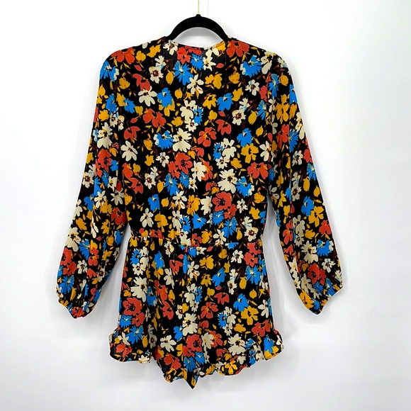 EIGHT SIXTY Kelly Floral Romper - Picture 4 of 4